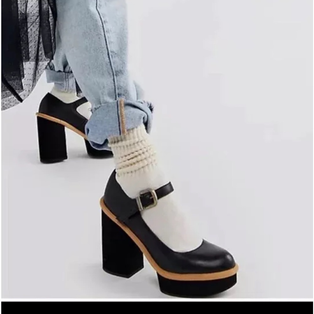 Free people Maggie Mary Jane shoes size 6